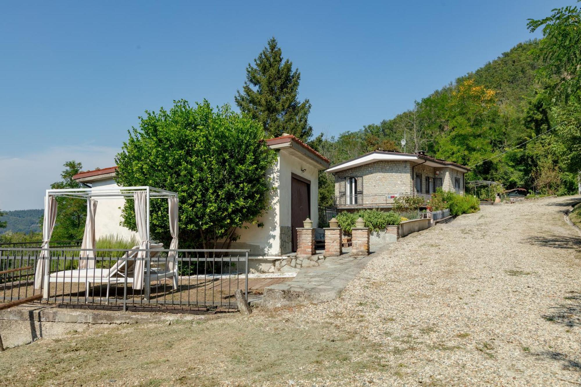 Villa Allegra In The Nature Pozzol Groppo